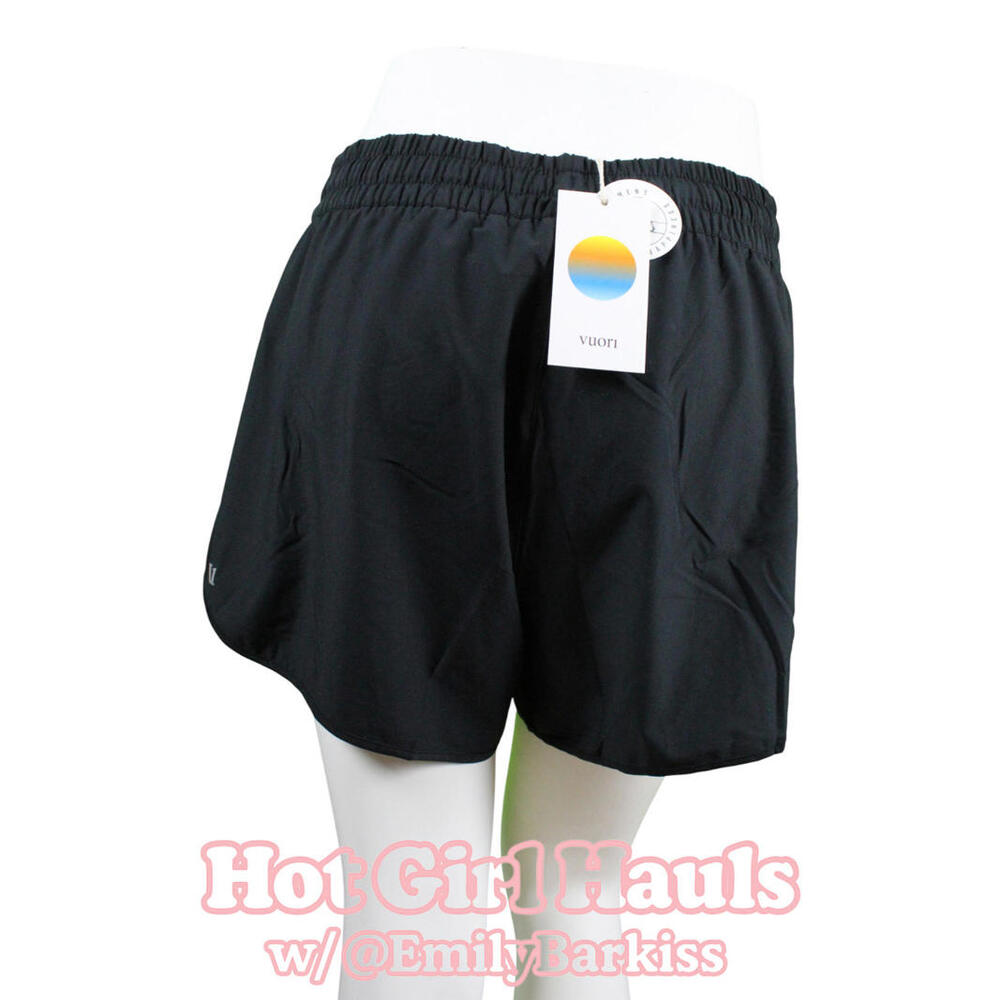 vuori | Women's | Clementine 4" Short 2.0 | Black | Large | New With Tags 💋 - Picture 2 of 6